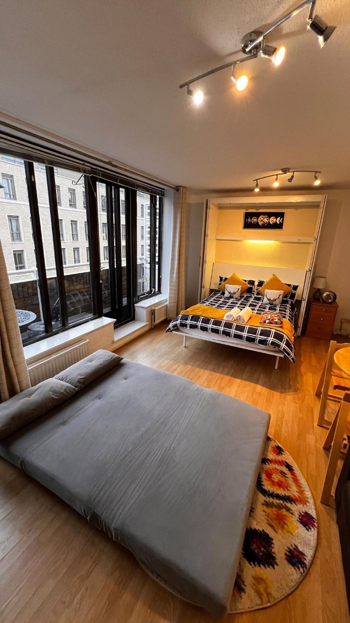 Chelsea Studio London Luaran gambar